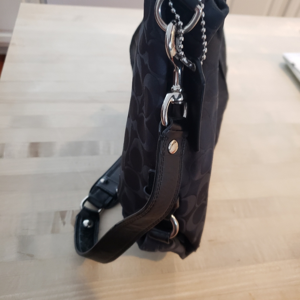Coach Singature Large Shoulder Bag - Picture 7 of 9